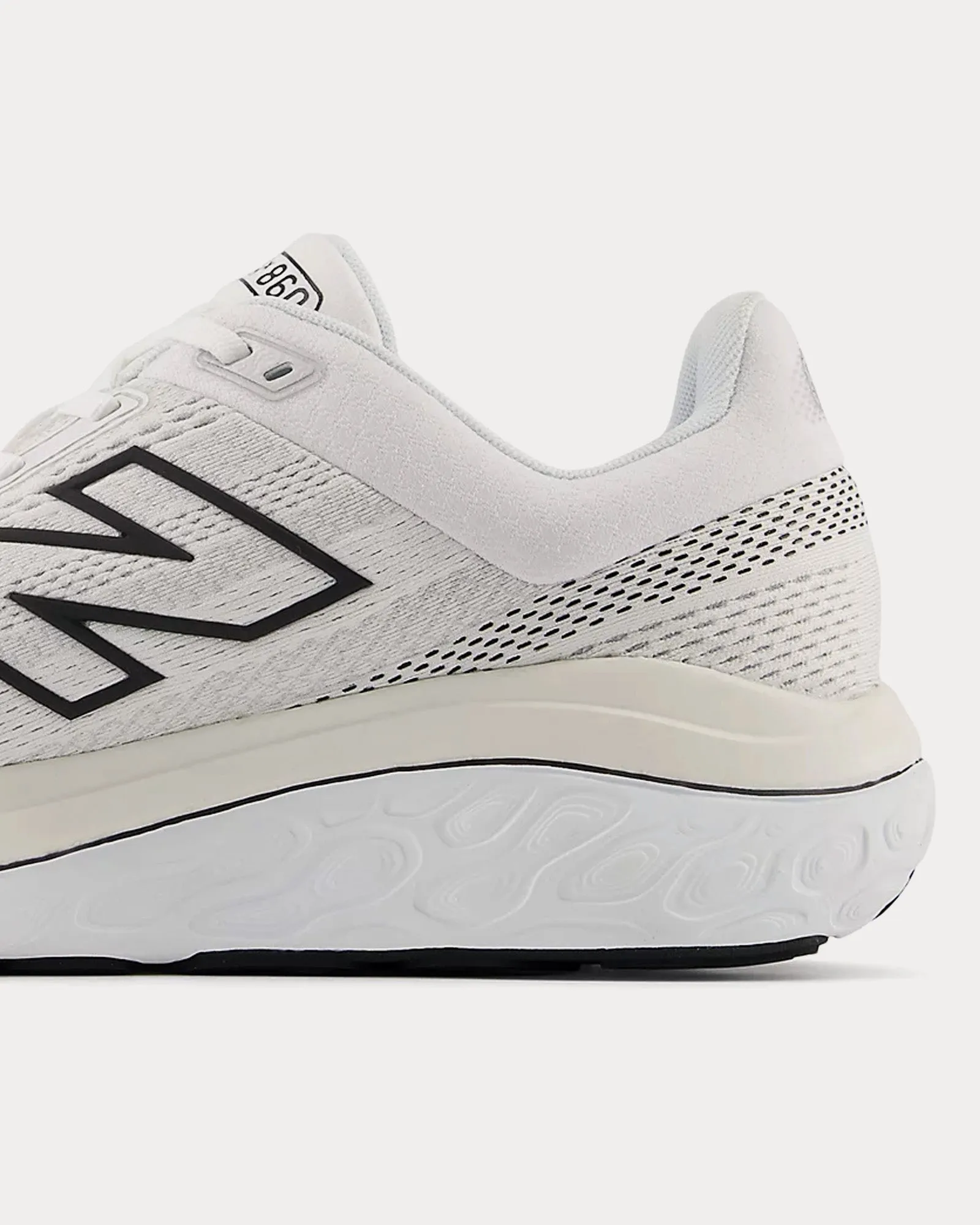 Fresh Foam X 860v14 White / Black / Sea Salt Running Shoes